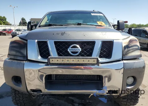 2013 Nissan Titan S из США, поврежденный, VIN 1N6BA0ED4DN304410